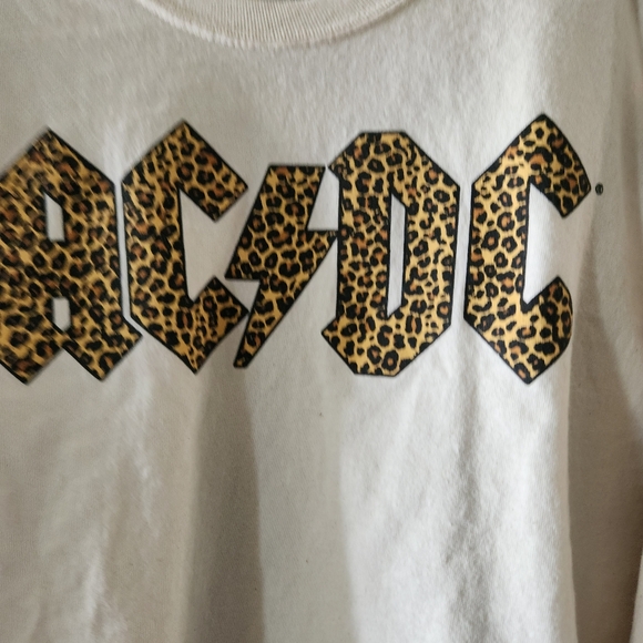 ACDC Leapord Print Logo Raw Graphic Crop T Shirt - Picture 2 of 9